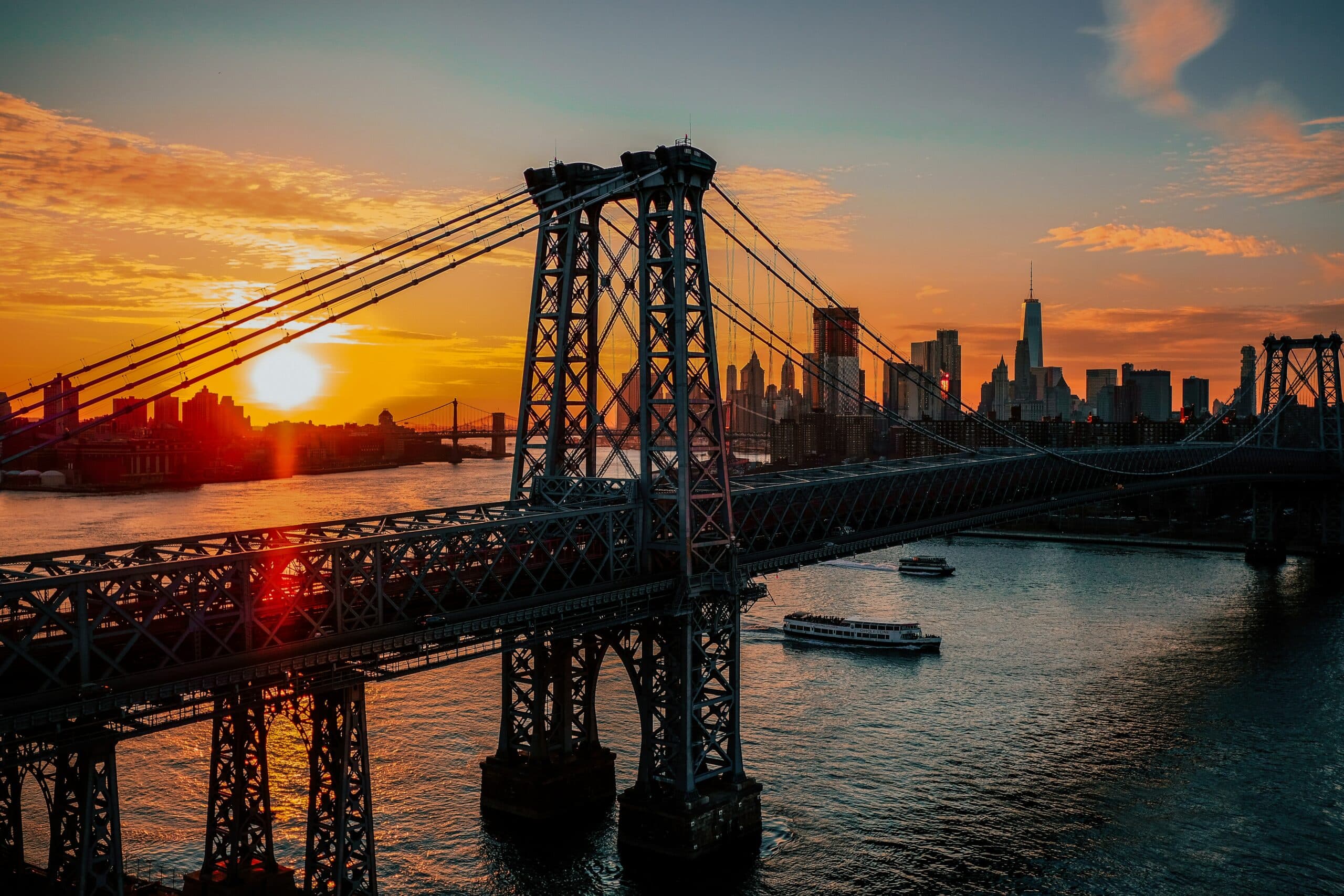 Williamsburg Bridge during a winter sunset (Unsplash/Matteo Catanese)